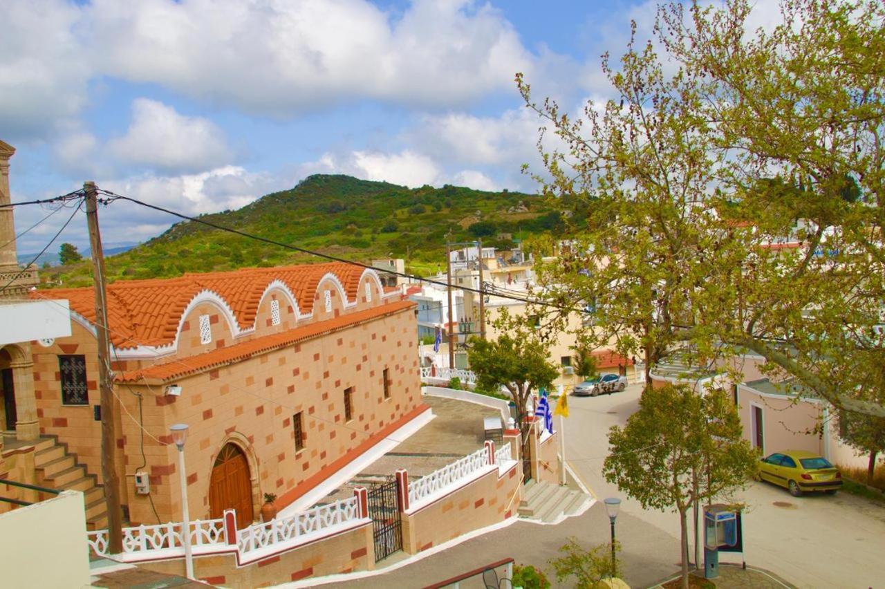 Herb & Flower Homes In Eco Village Of Laerma Laerma  Exterior foto